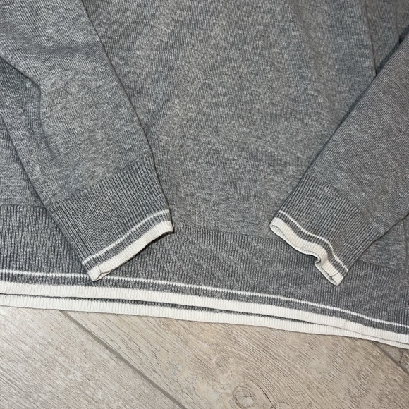 Men’s Michael Kors 1/4 Sweater
New with tags - Picture 3 of 6